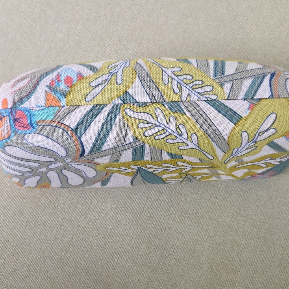 Vera Bradley Floral Eyeglass Case - Picture 4 of 5